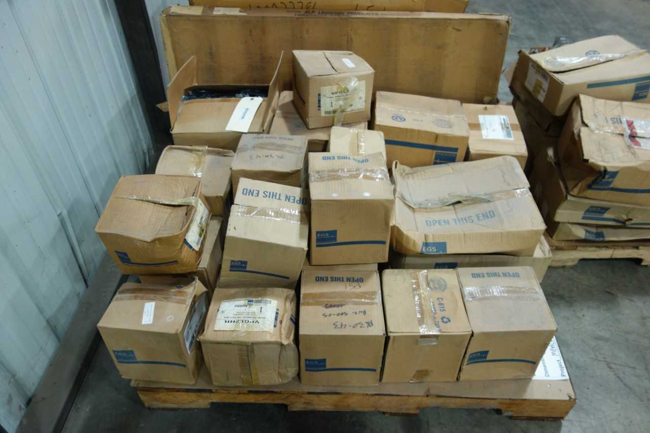 3 PALLETS OF ASSORTED LIGHTING PARTS AND ACCESSORIES - LIGHTING