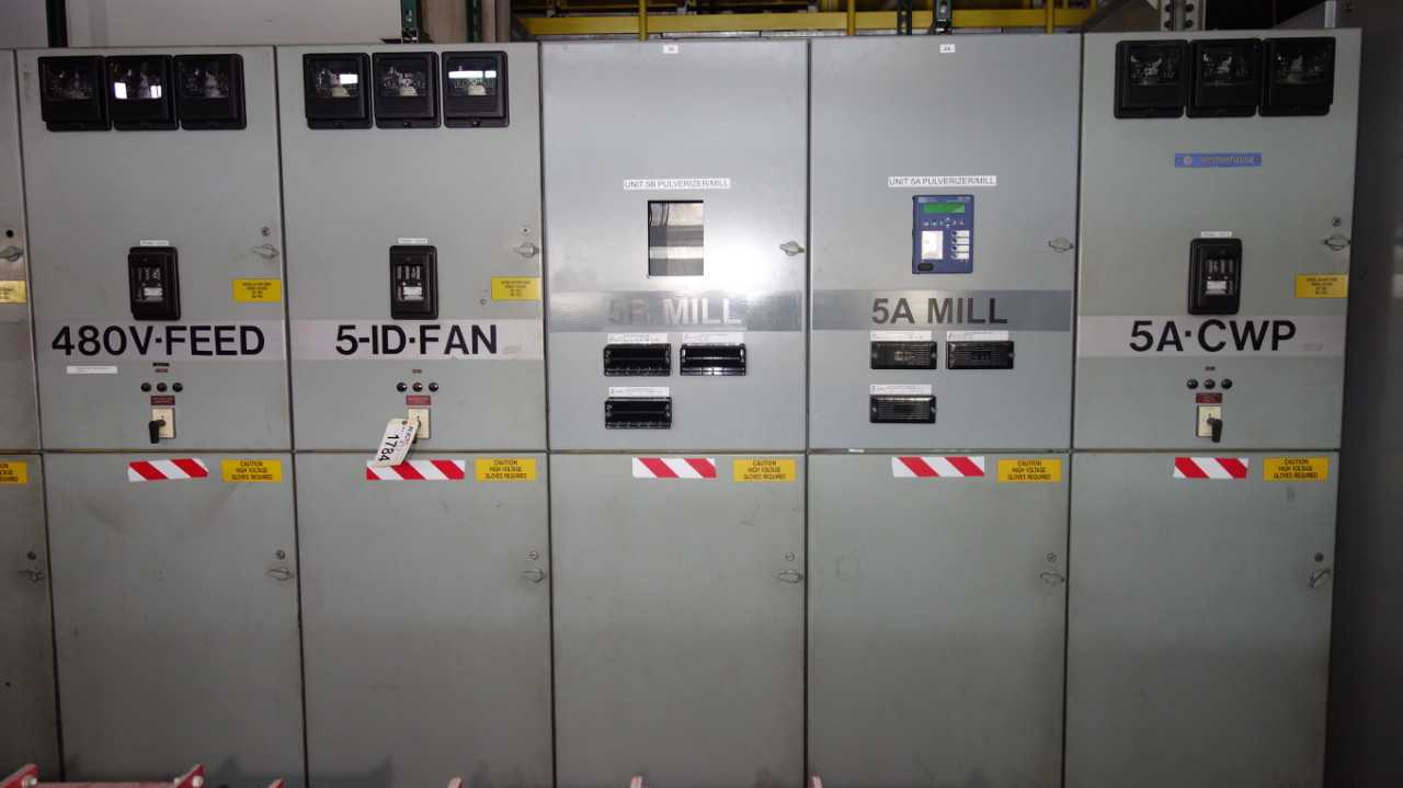 17X SECTIONS OF WESTINGHOUSE DHP SWITCHGEAR PANELS - AUTOMATION & CONTROLS