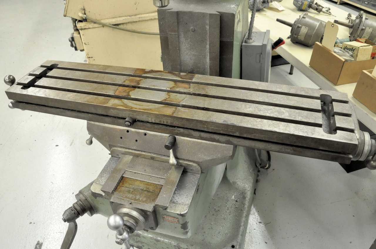 BRIDGEPORT 1 1/2-HP Variable Speed Vertical Milling Machine, - VERTICAL MILLING MACHINES