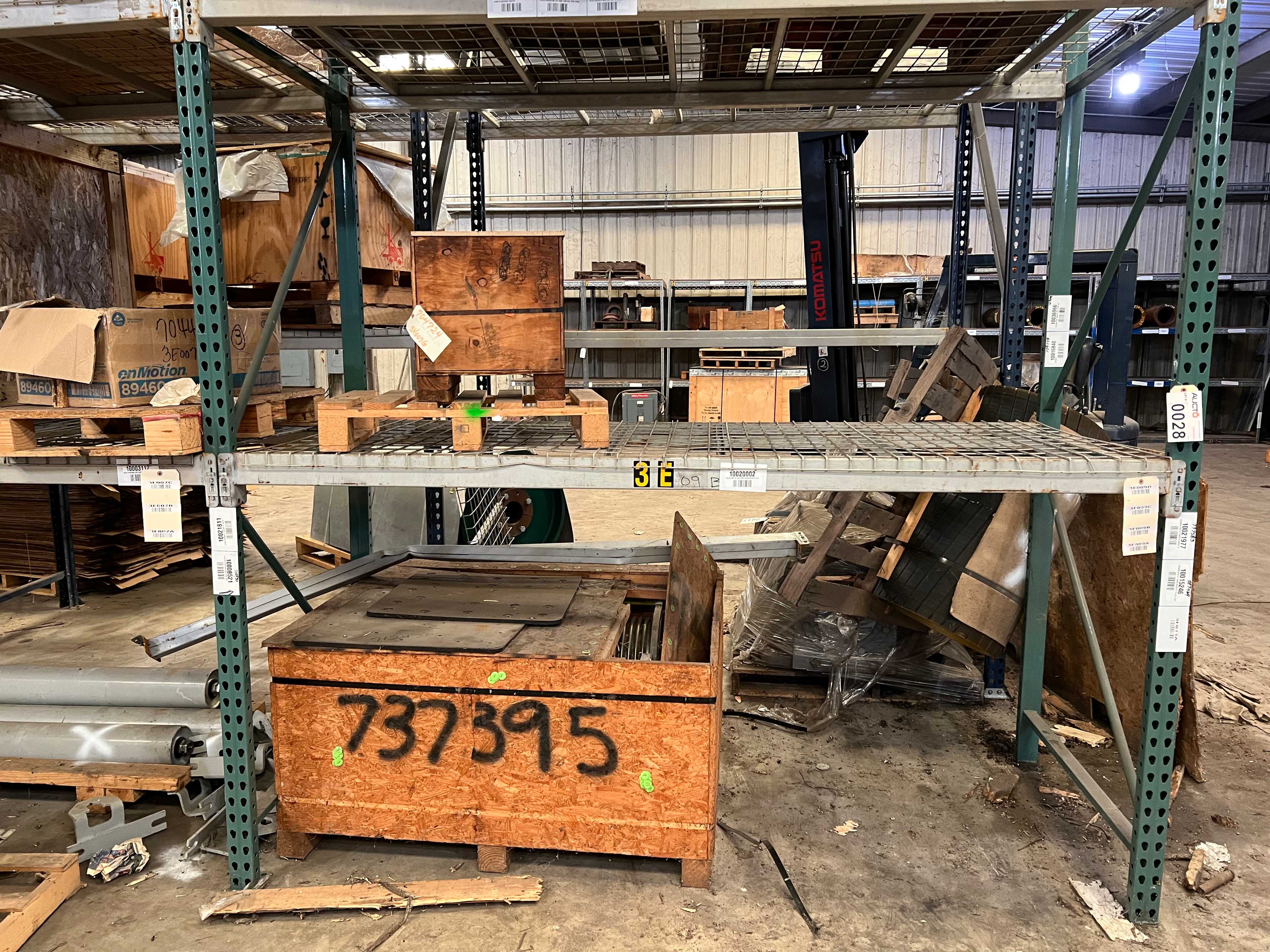 CONTENTS OF RACKING (RACKING NOT INCLUDED) - PALLET RACKING