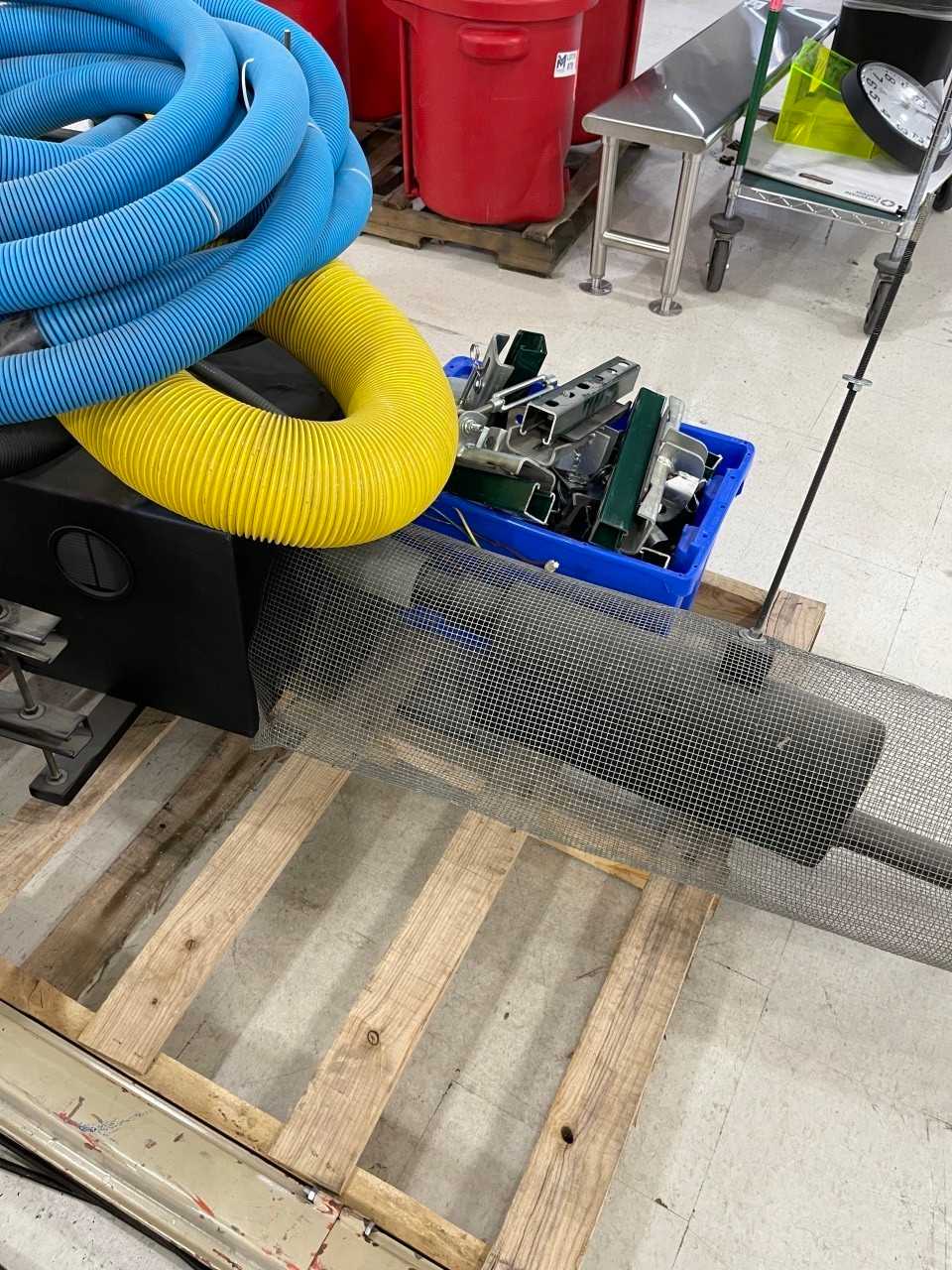 Vacuum Gripper System With Rail System - CONVEYORS