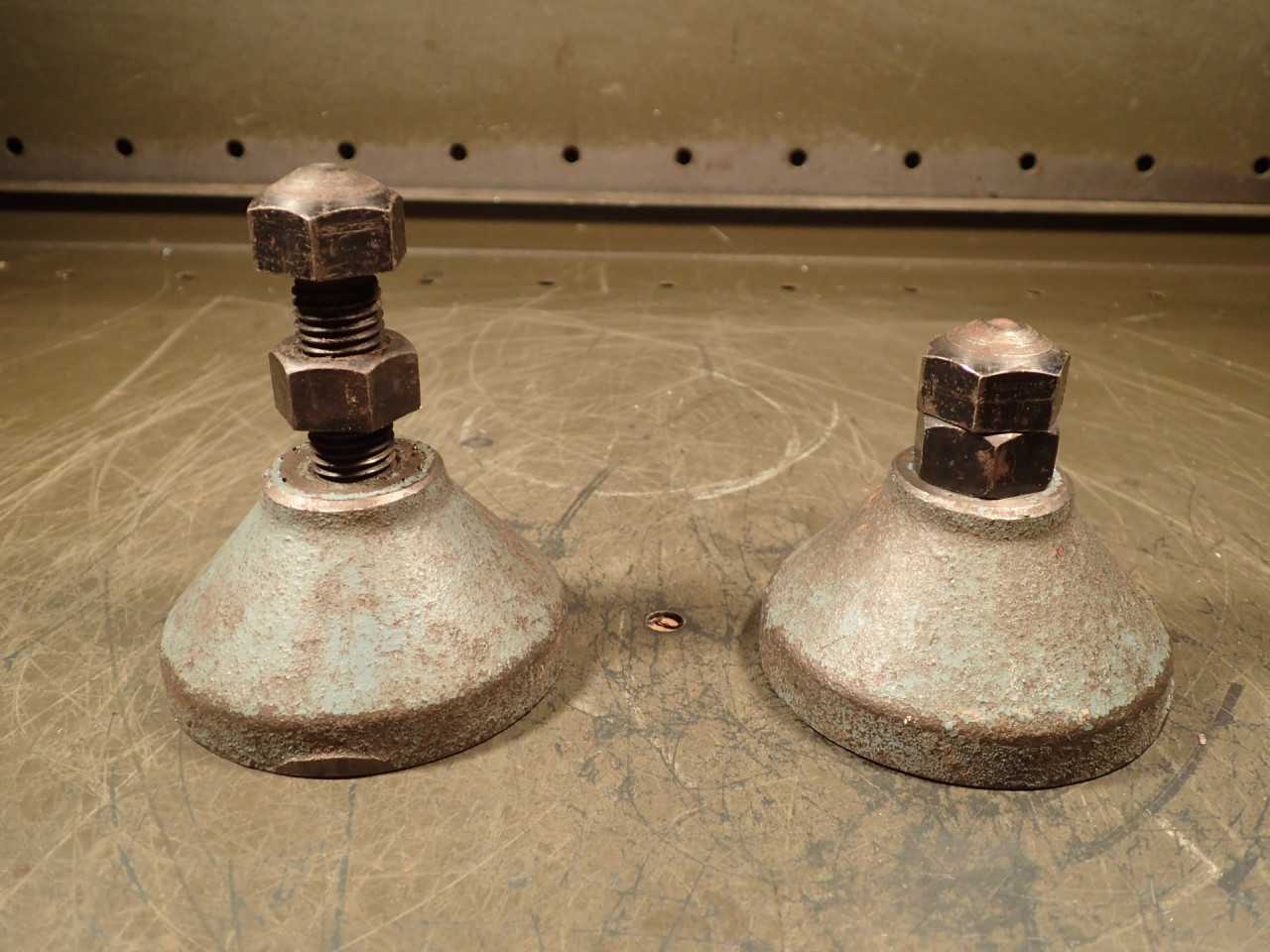 2 Piece Set of Machinist Work Supporting Leveling Screw Jacks: Height Range 3-4" - HOLEMAKING TOOLS