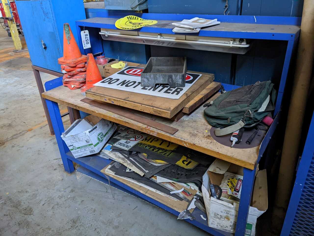 INDUSTRIAL WORK DESK WITH CONTENTS - PLANT & FACILITY