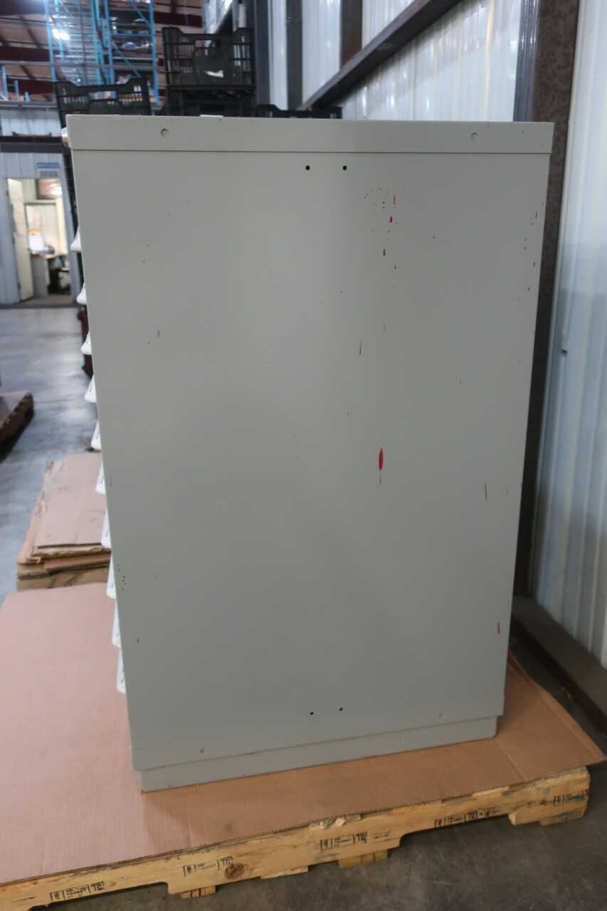 LYON 11 DRAWER TOOL CABINET, MISSING DRAWER - TOOL STORAGE