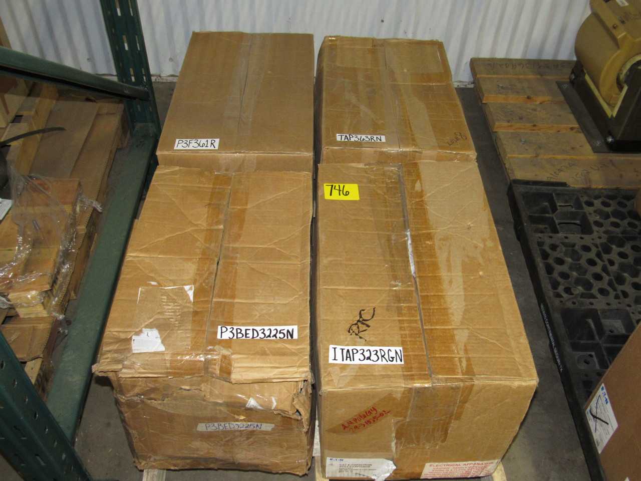 Eaton Bus Plugs - ELECTRICAL COMPONENTS