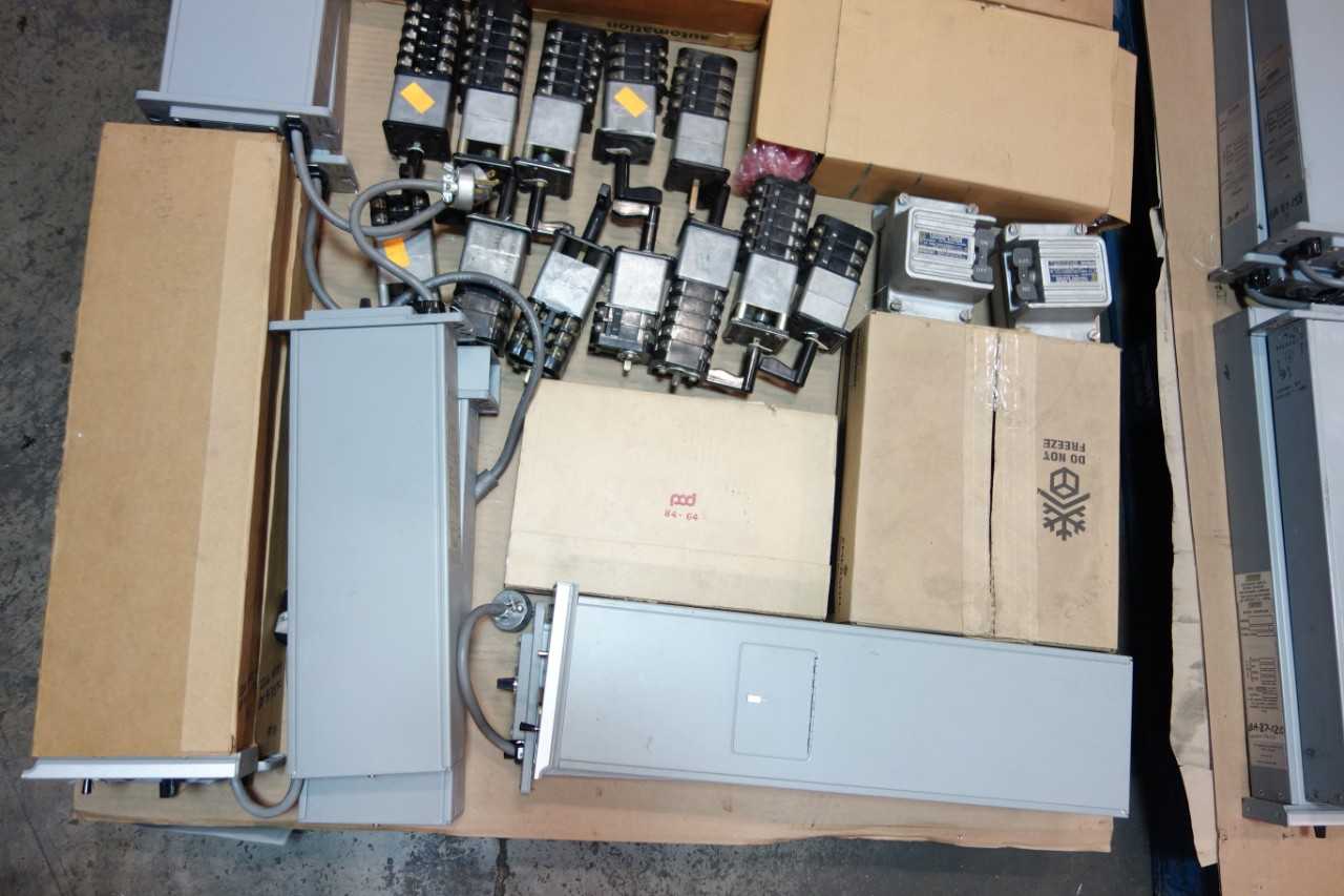 4 PALLETS OF ASSORTED ELECTRICAL AUTOMATION, CONTROLLER CONTROLS, SERVO MOTOR, CHASSIS MODULES, SWITCHES, CONTROLS - ELECTRICAL COMPONENTS