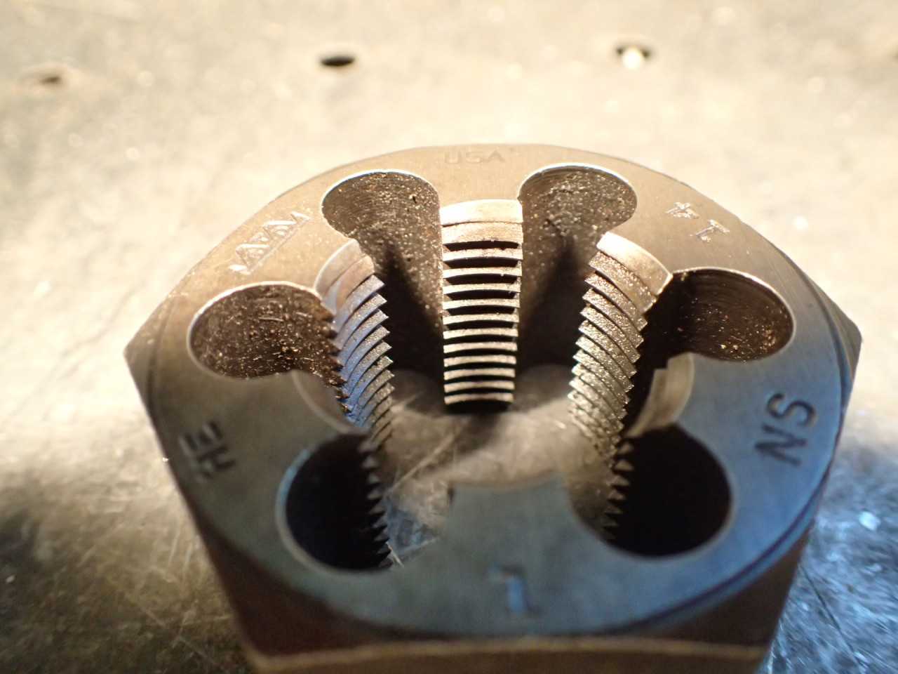 Greenfield 1" -14 NF Hexagon Rethreading Die 1-13/16" Across Flats USA - END MILLS