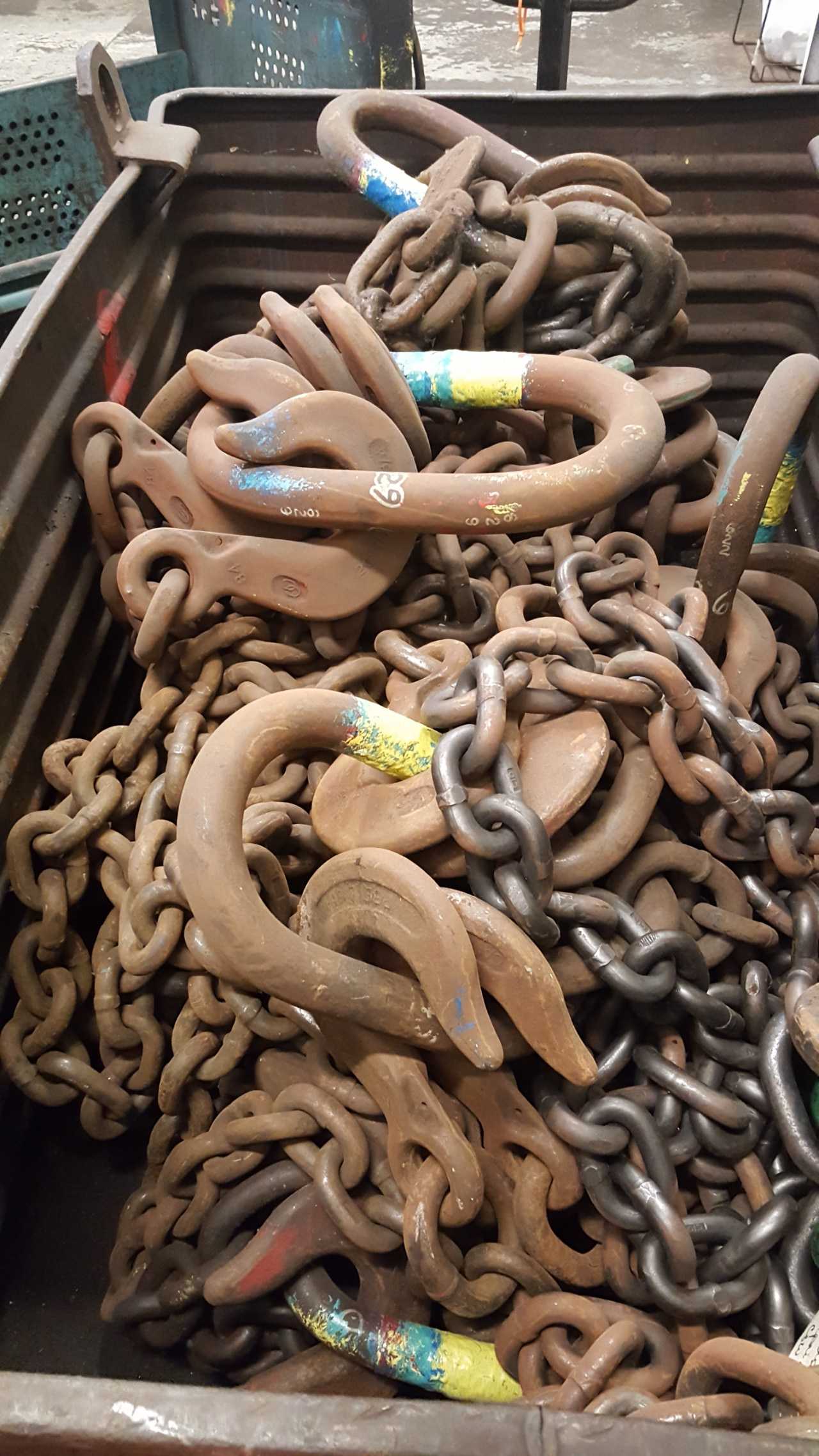 Chain Slings - LIFTING EQUIPMENT