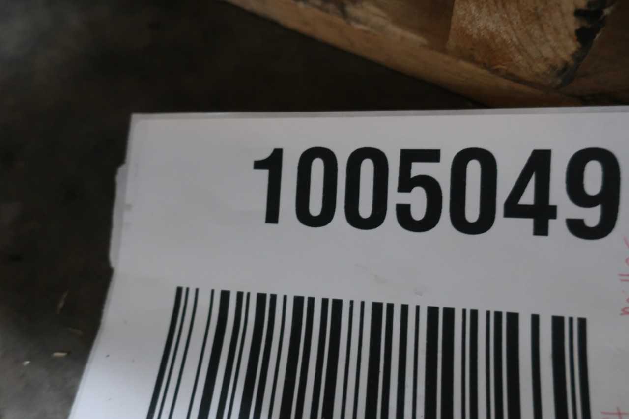 2 PALLETS OF ASSORTED WELDING TOOLS, PARTS AND ACCESSORIES - WELDING EQUIPMENT