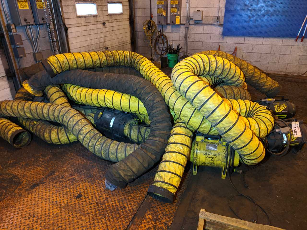 LOT OF COPPUS CADET PORTABLE BLOWERS 115V - BLOWER FAN LOT OF COPPUS CADET PORTABLE BLOWERS 115V - BLOWER FAN