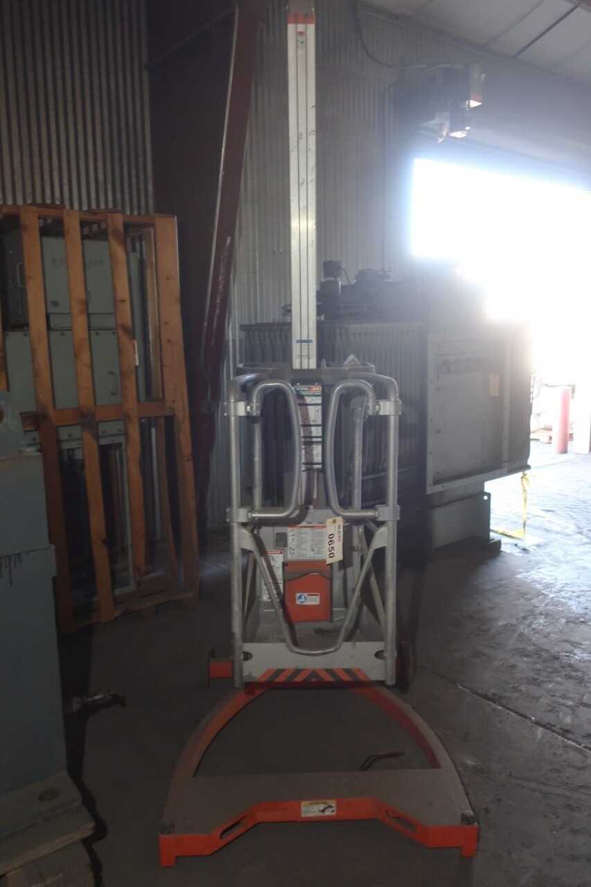 Jlg Fs 80 Liftpod 330Lbs Personal Man Lift - MISCELLANEOUS