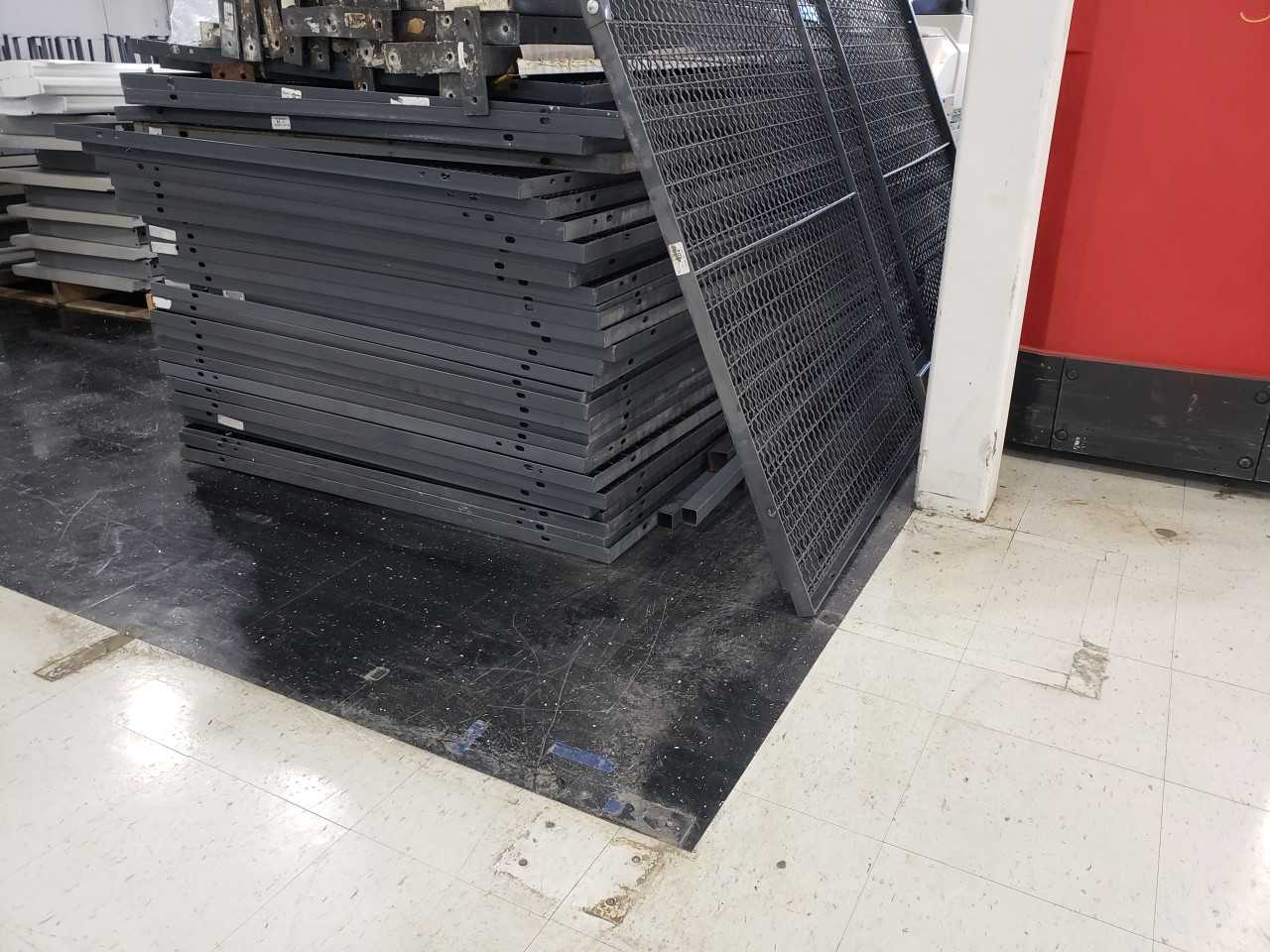 Cage with Door - MISCELLANEOUS