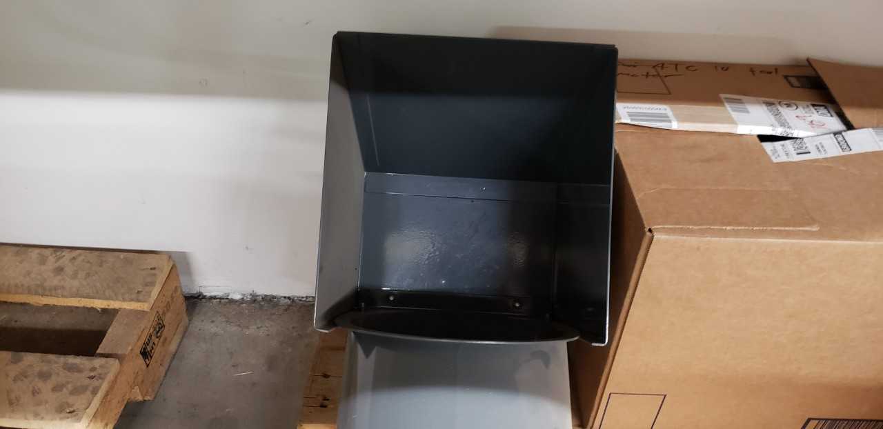 Haas Chip Chute - CNC MACHINING CENTERS