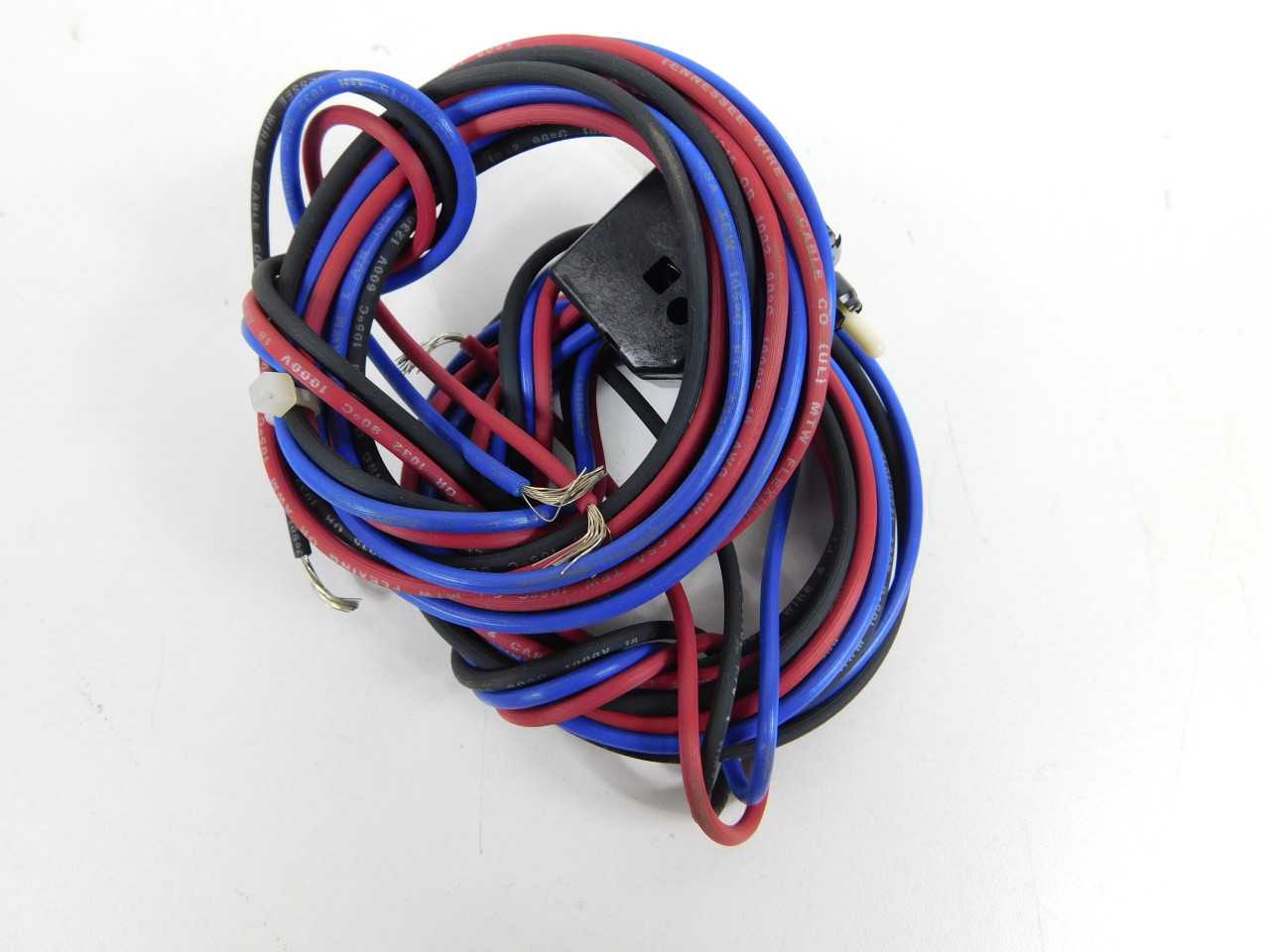 Quantity of 3x Assorted Switches - HAND TOOLS