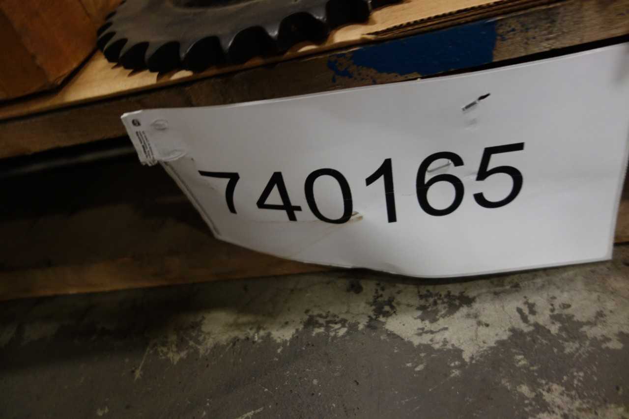 1 PALLET OF ASSORTED BUSHINGS, COUPLINGS, ROLLER CHAIN SPROCKETS- MARTIN, DODGE - ROLLER CHAIN