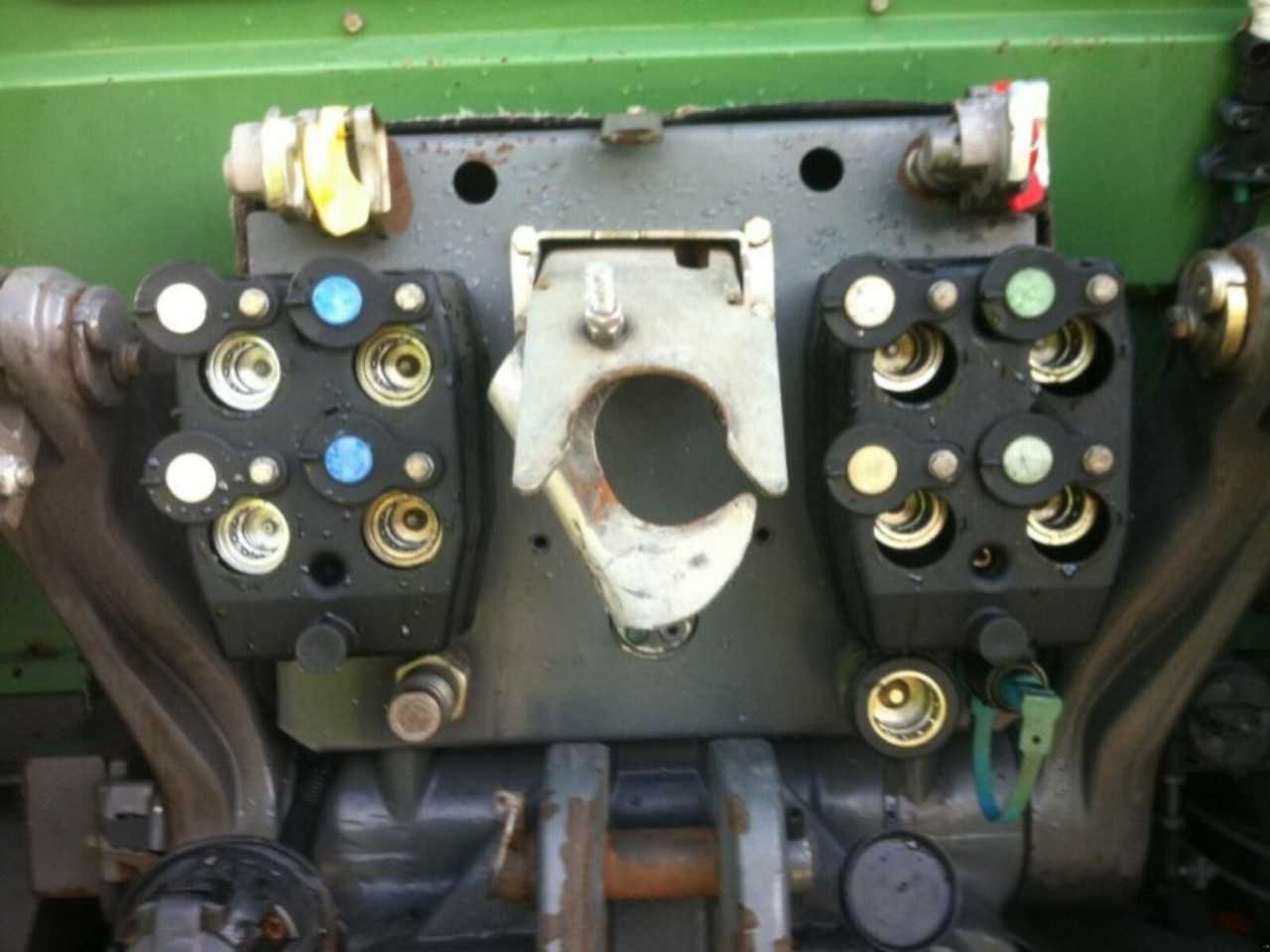 2001 Fendt 410 Vario Tractor - CONSTRUCTION EQUIPMENT
