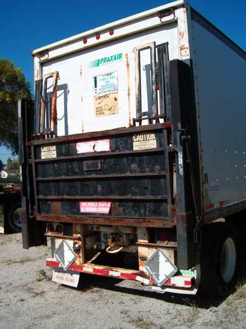 1997 Wabash D-FRP 102.3 FFW Van Trailer - TRAILERS