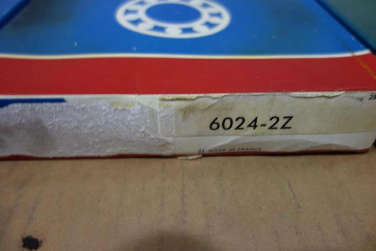 LOT OF ASSORTED SKF BEARINGS - BEARINGS