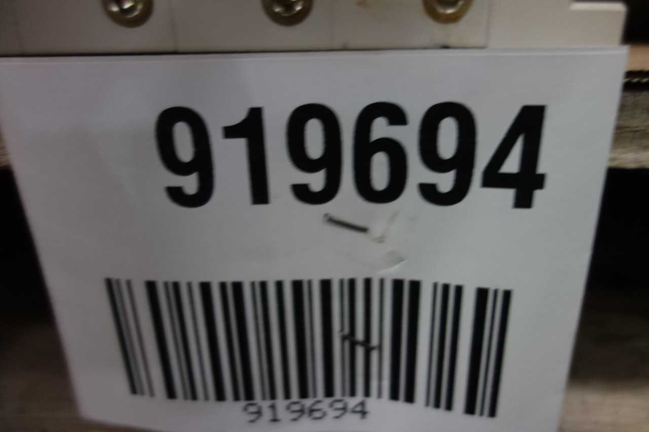 2 PALLETS OF ASSORTED VALVES - VALVES