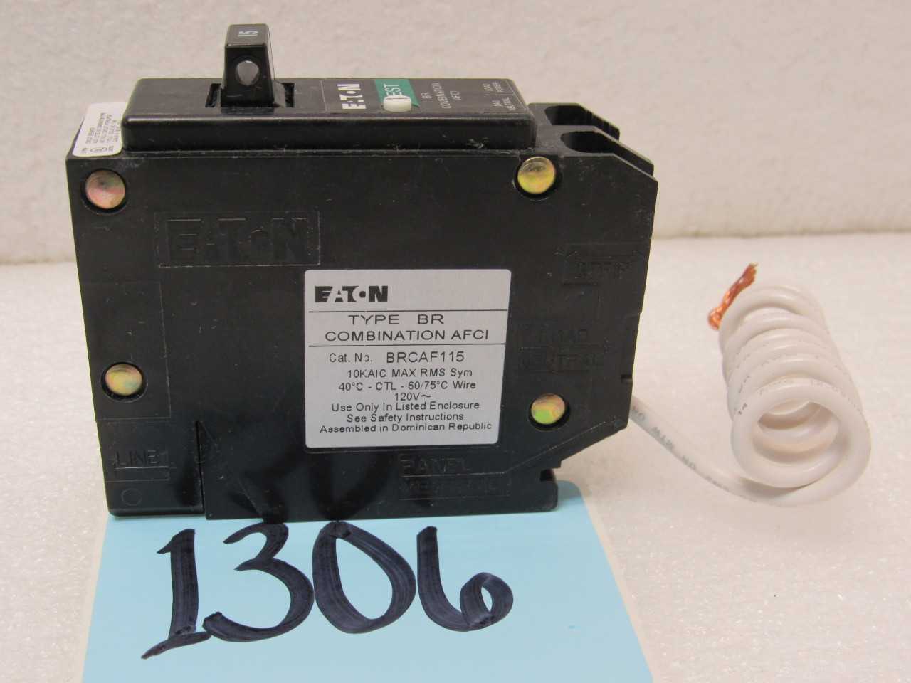 LOT OF EATON RESIDENTAL BREAKERS - MISCELLANEOUS