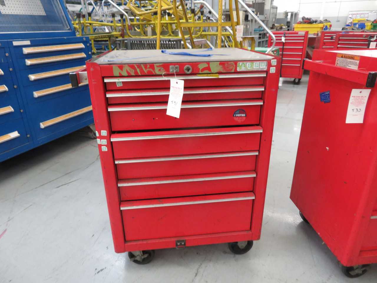 7 Drawer Tool Box Snap On - MISCELLANEOUS
