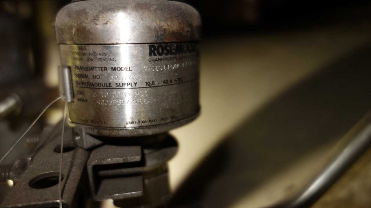 LOT OF 9 ROSEMOUNT TRANSMITTERS - 3051/648 - INSTRUMENTATION