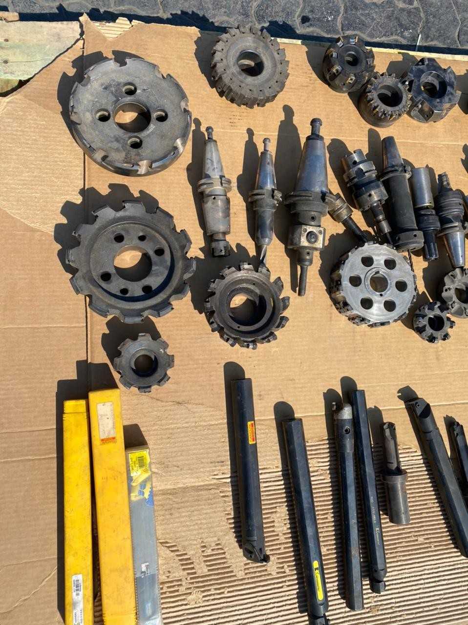 PALLET OF ASSORTED TOOLS - HAND TOOLS