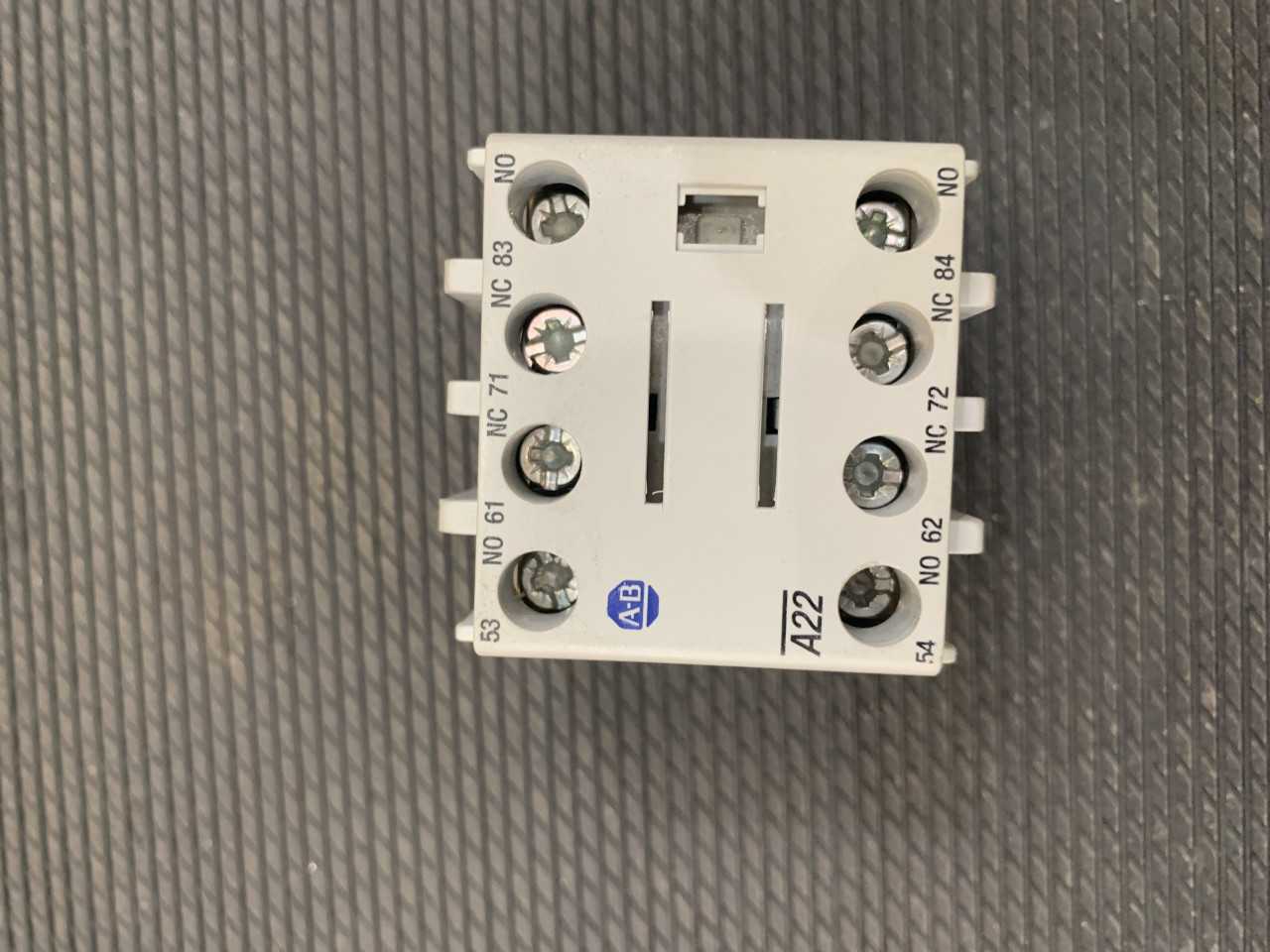 Lot of 5 Allen Bradley 100-F Series B 10 AMP Circuit Protection - INDUSTRIAL PARTS