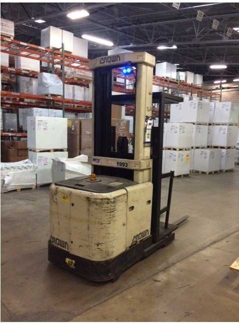 1999 Crown SP3020-30 stock picker-Austin, TX - MATERIAL HANDLING