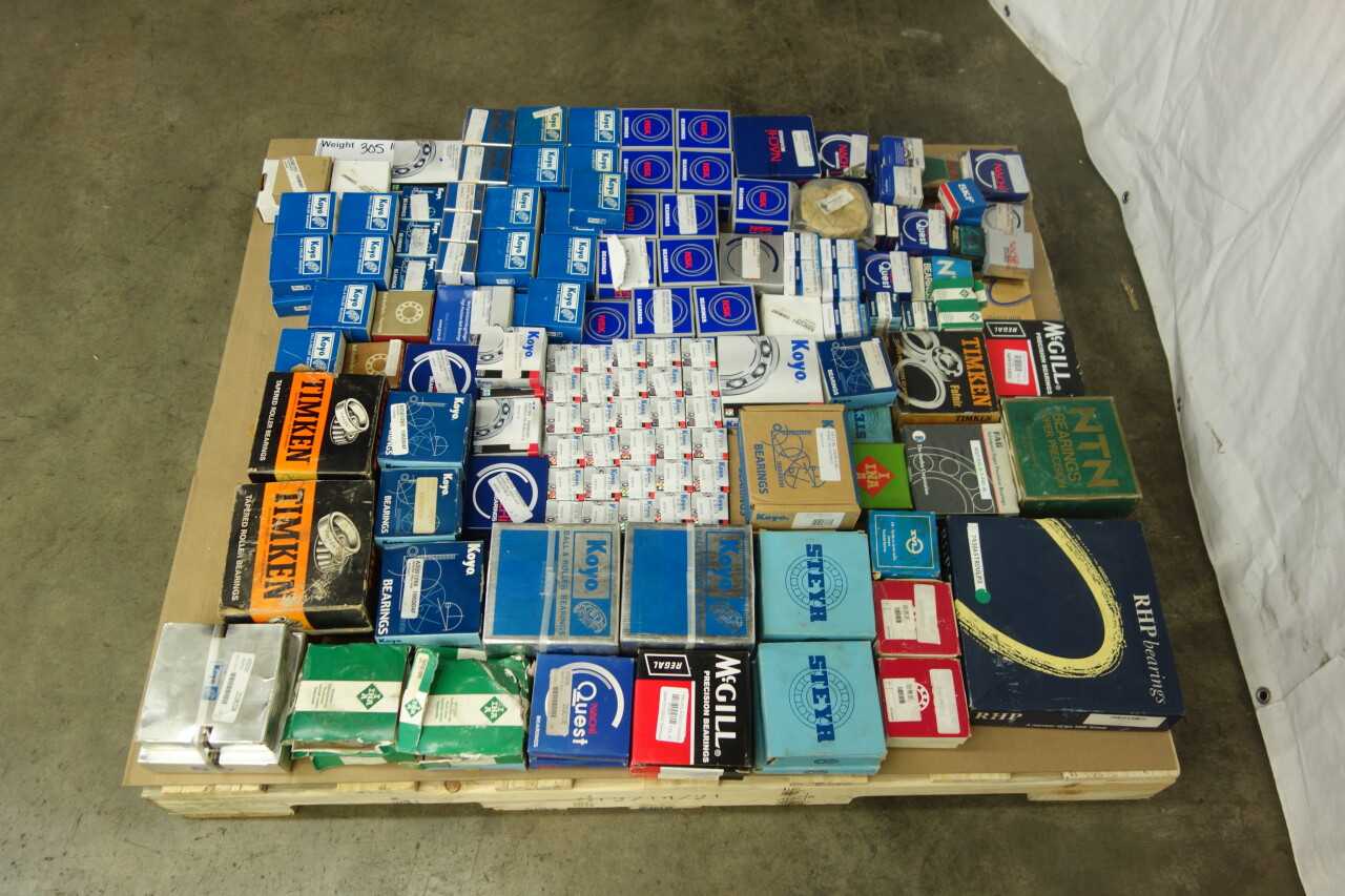 PALLET OF ASSORTED ROLLER BEARINGS - BEARINGS