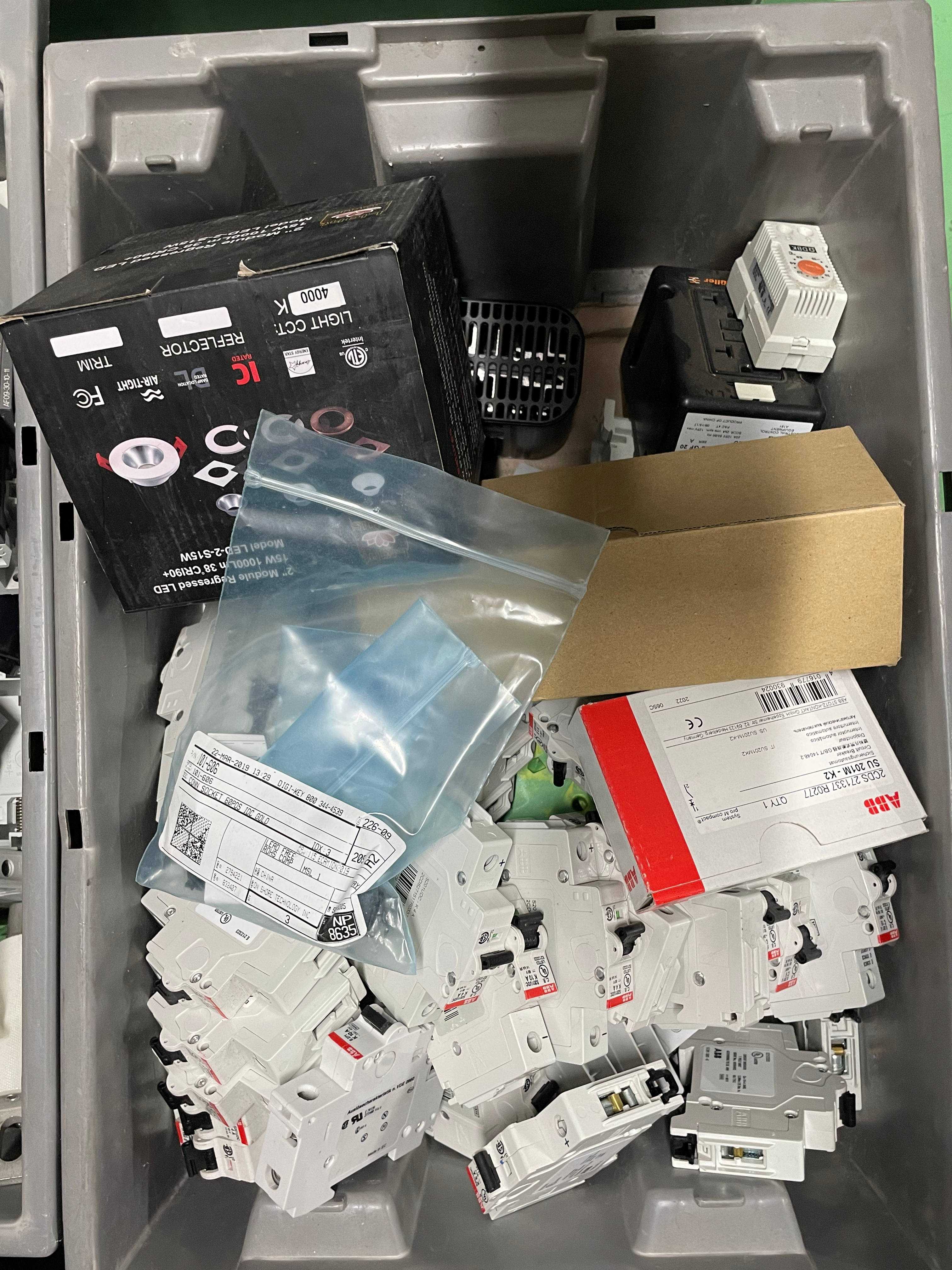 BULK LOT OF ABB, SQUARE D CONTACTORS AND PHOENIX CONTACT POWER SUPPLY - ELECTRICAL COMPONENTS