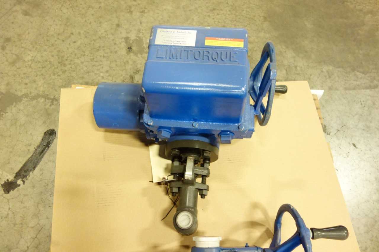 LOT OF 2 PENTAIR YARWAY HANCOCK MANUAL STEEL SOCKET WELD 1IN GLOBE VALVES WITH LIMITORQUE ACTUATOR SMB-00 - GLOBE VALVE