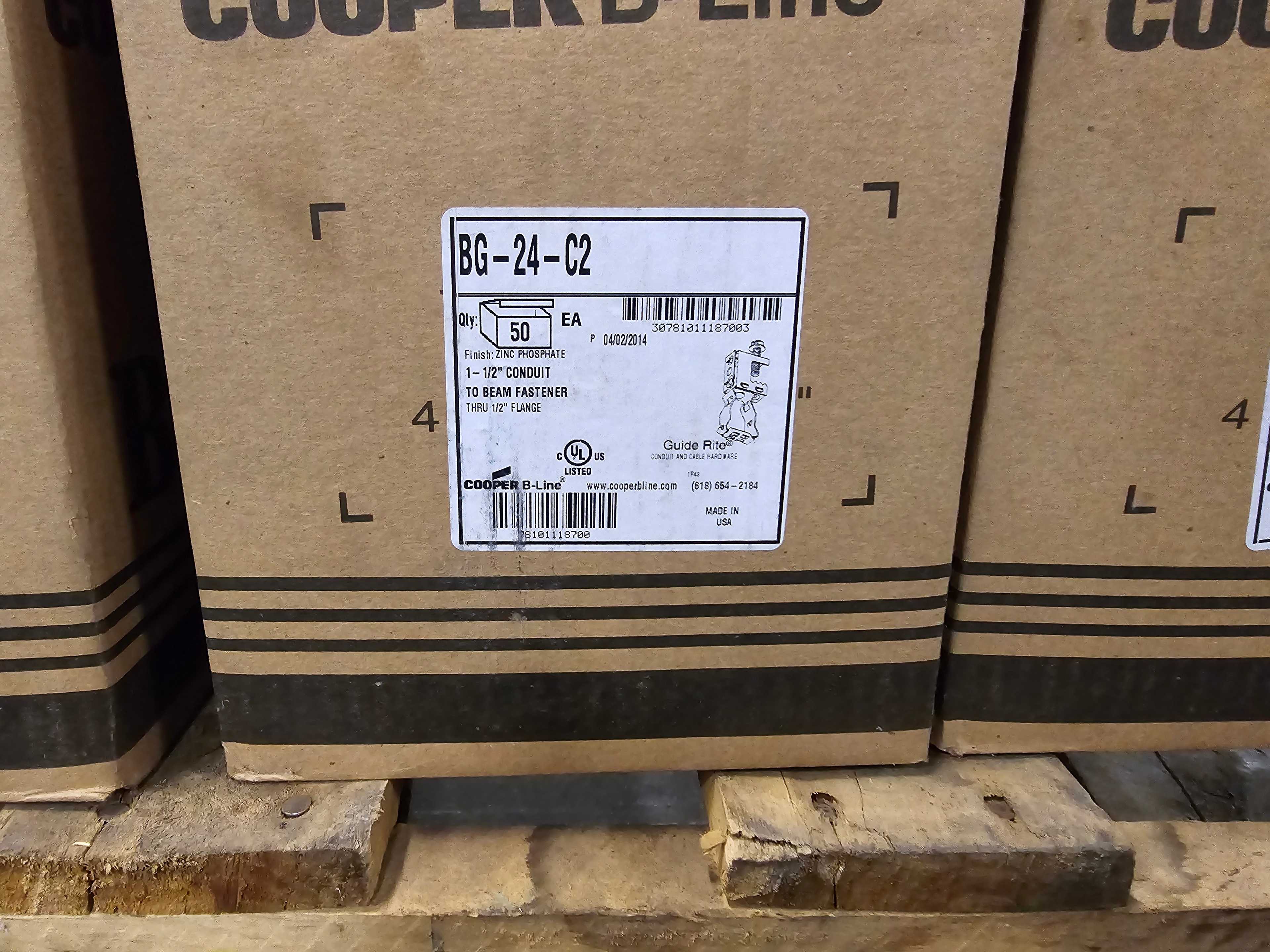 LOT OF COOPER CONDUIT TO BEAM FASTENERS & THOMAS & BETTS STAINLESS CONDUIT HANGERS - INDUSTRIAL PARTS