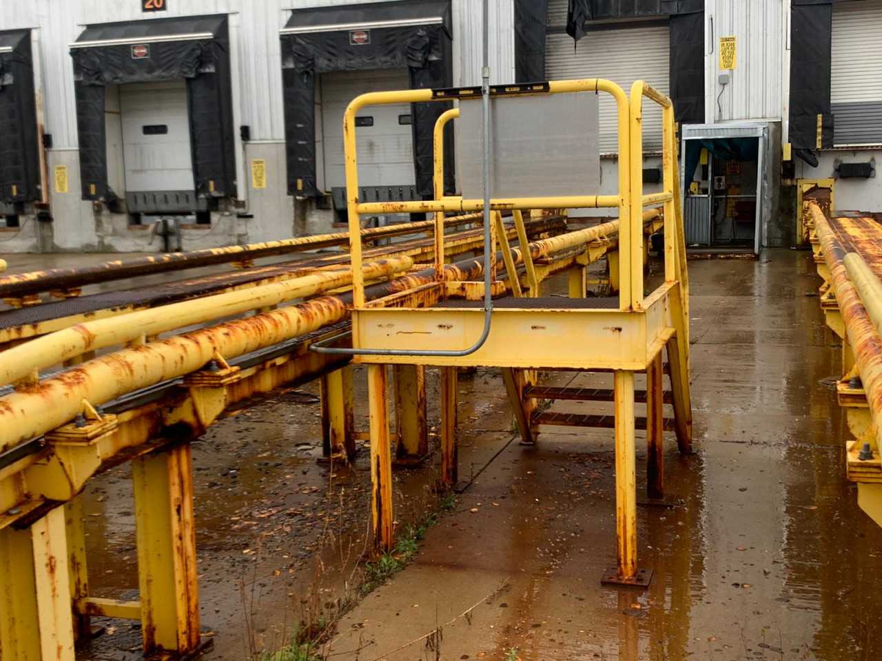 Semi-Trailer Dock Ramp - MISCELLANEOUS