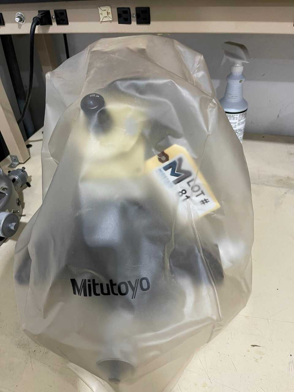 Mitutoyo TM Microscope - LAB & SCIENTIFIC