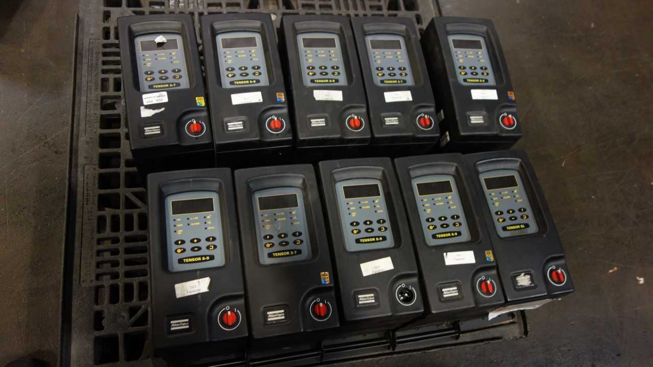 LOT OF 10 ASSORTED ATLAS COPCO TENSOR NUTRUNNER CONTROLLERS, PF3109-C-HW 8433 7900 05, PF3107-C-HW 8433 7700 05 - AUTOMATION & CONTROLS