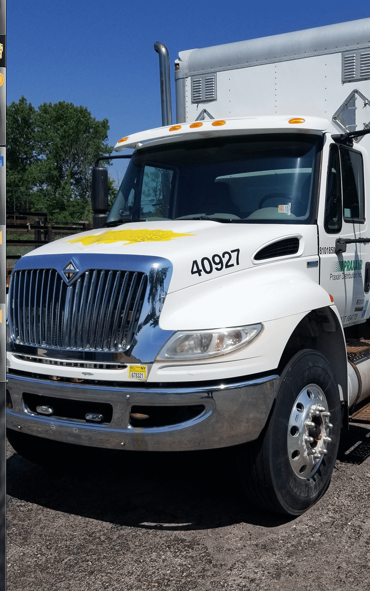 2009 International 4400 Van Body Truck - HYDRO EXCAVATOR TRUCKS