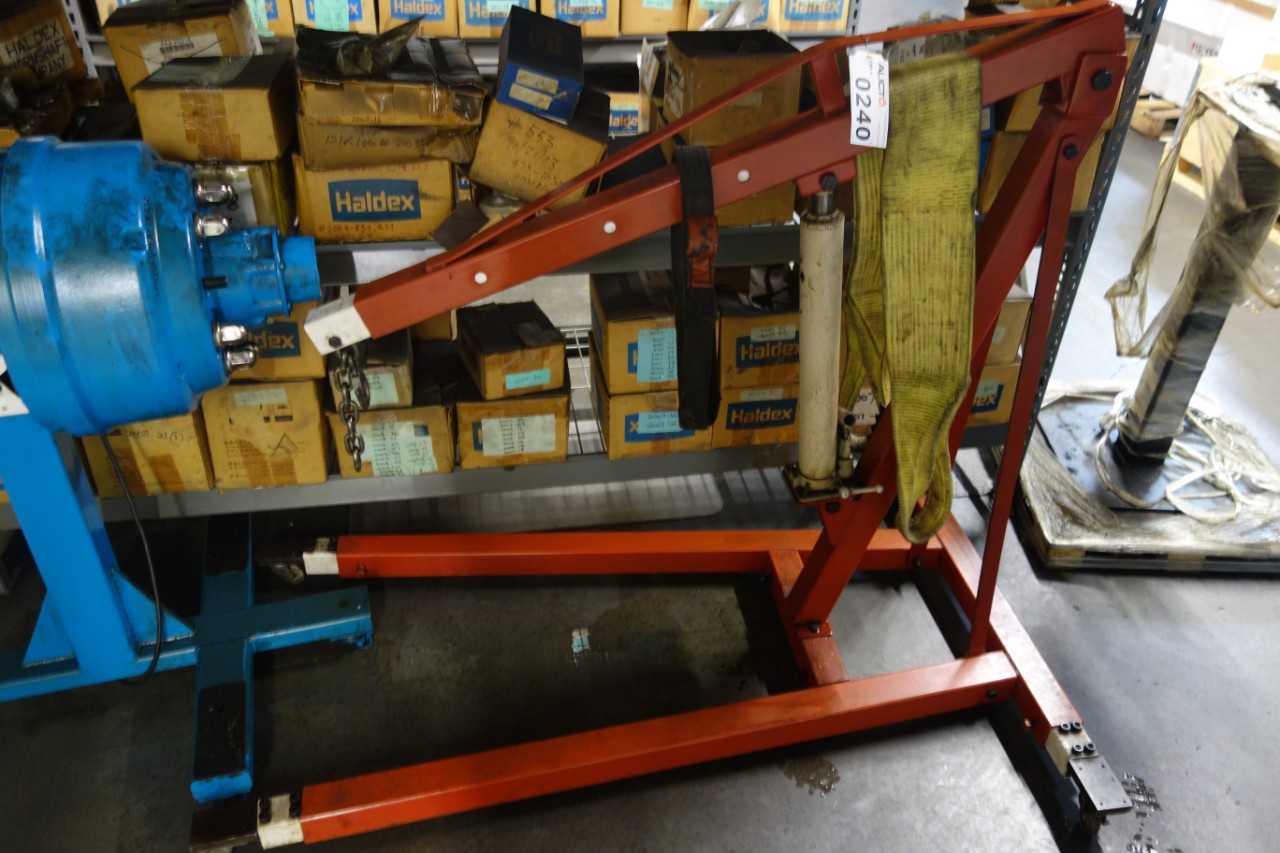 Banner B67589 2 ton portable crane/engine hoist - LIFTING EQUIPMENT