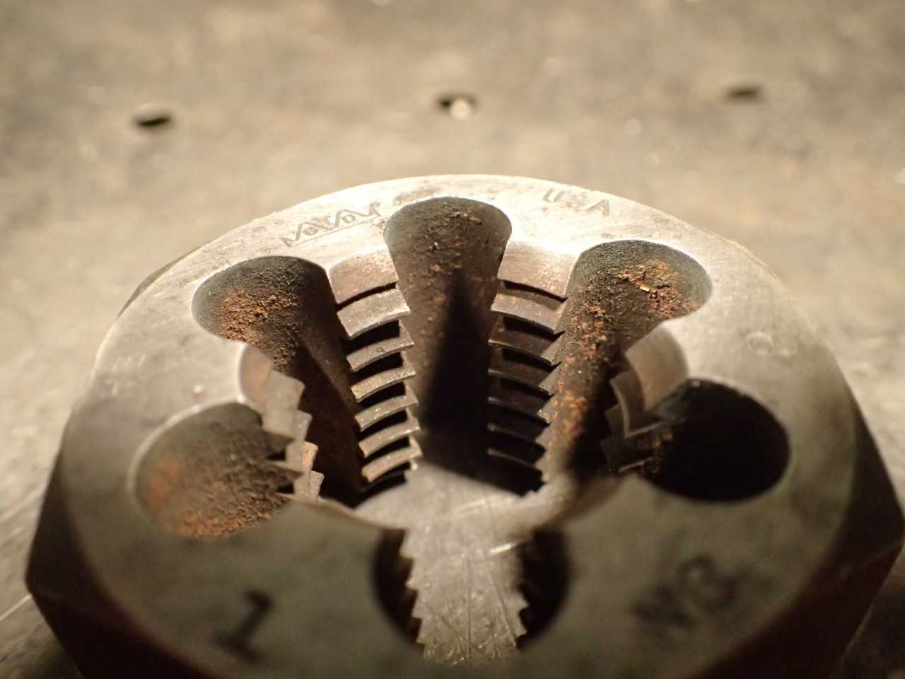 Greenfield 1" -8 NC Hexagon Body Rethreading Thread Die: 1-13/16" Across Flats - END MILLS