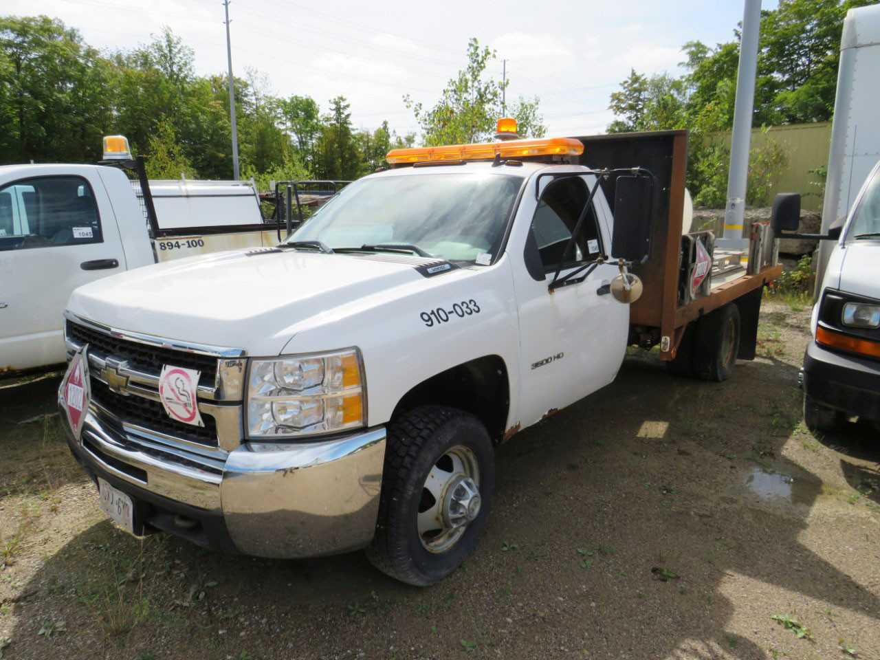 2009 CHEVROLET SILVERADO 3500 HD 4WD PICKUP TRUCK - HYDRO EXCAVATOR TRUCKS 2009 CHEVROLET SILVERADO 3500 HD 4WD PICKUP TRUCK - HYDRO EXCAVATOR TRUCKS