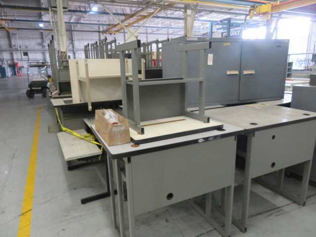 Computer Tables  and lockers Lot, enture lot. - MISCELLANEOUS