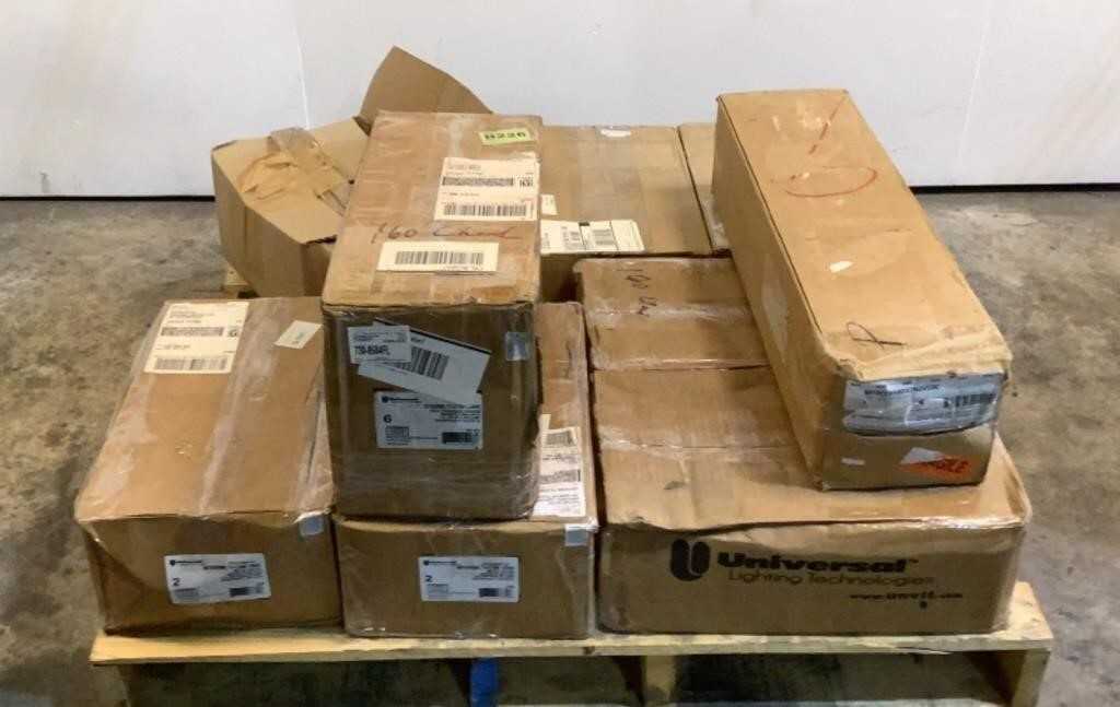 Lot of Assorted LED Lighting Parts - LIGHTING Lot of Assorted LED Lighting Parts - LIGHTING