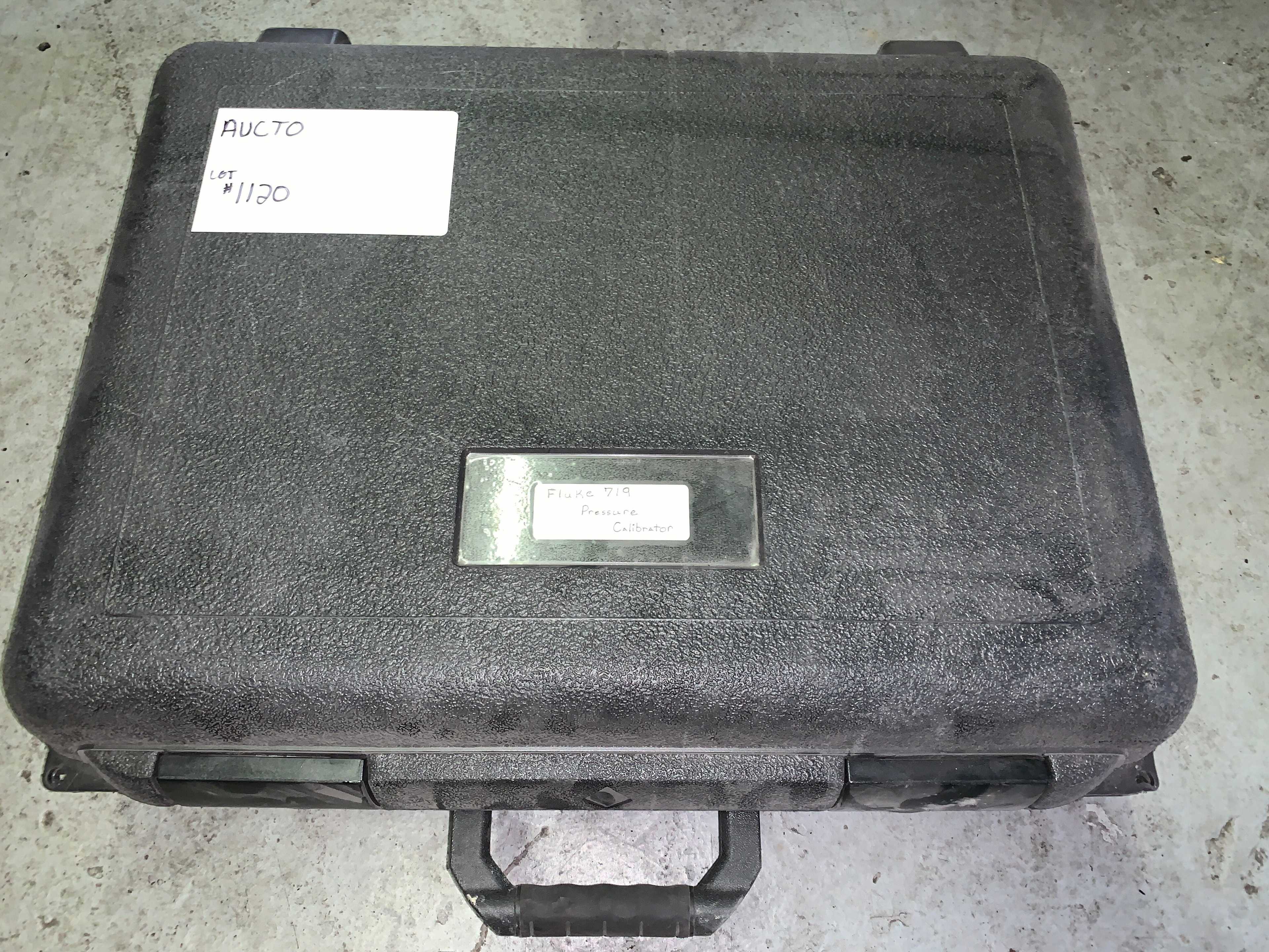 PRESSURE CALIBRATOR - LAB & SCIENTIFIC