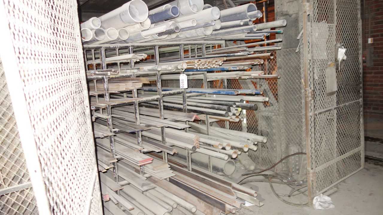 CONTENTS OF RACKING, ASSORTED STEEL TUBING, PIPING, PIPES, PLATES - MISCELLANEOUS