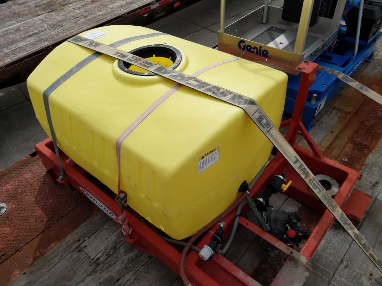 Agro Trend Farm Equipment Yellow Tank - MATERIAL HANDLING Agro Trend Farm Equipment Yellow Tank - MATERIAL HANDLING