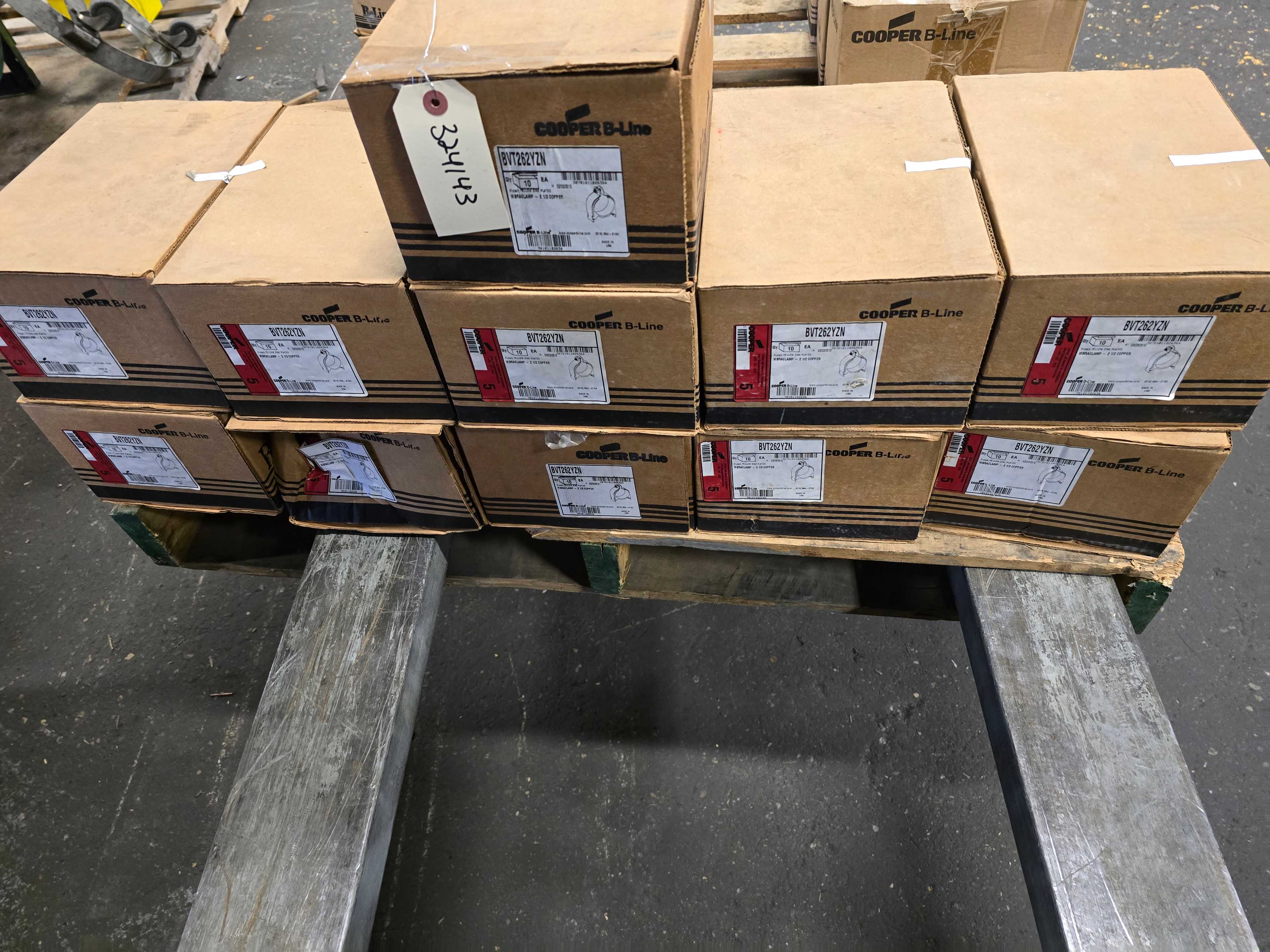 LOT OF 11 BOXES OF COOPER B-LINE BVT262YZN VIBRA CLAMPS - INDUSTRIAL PARTS