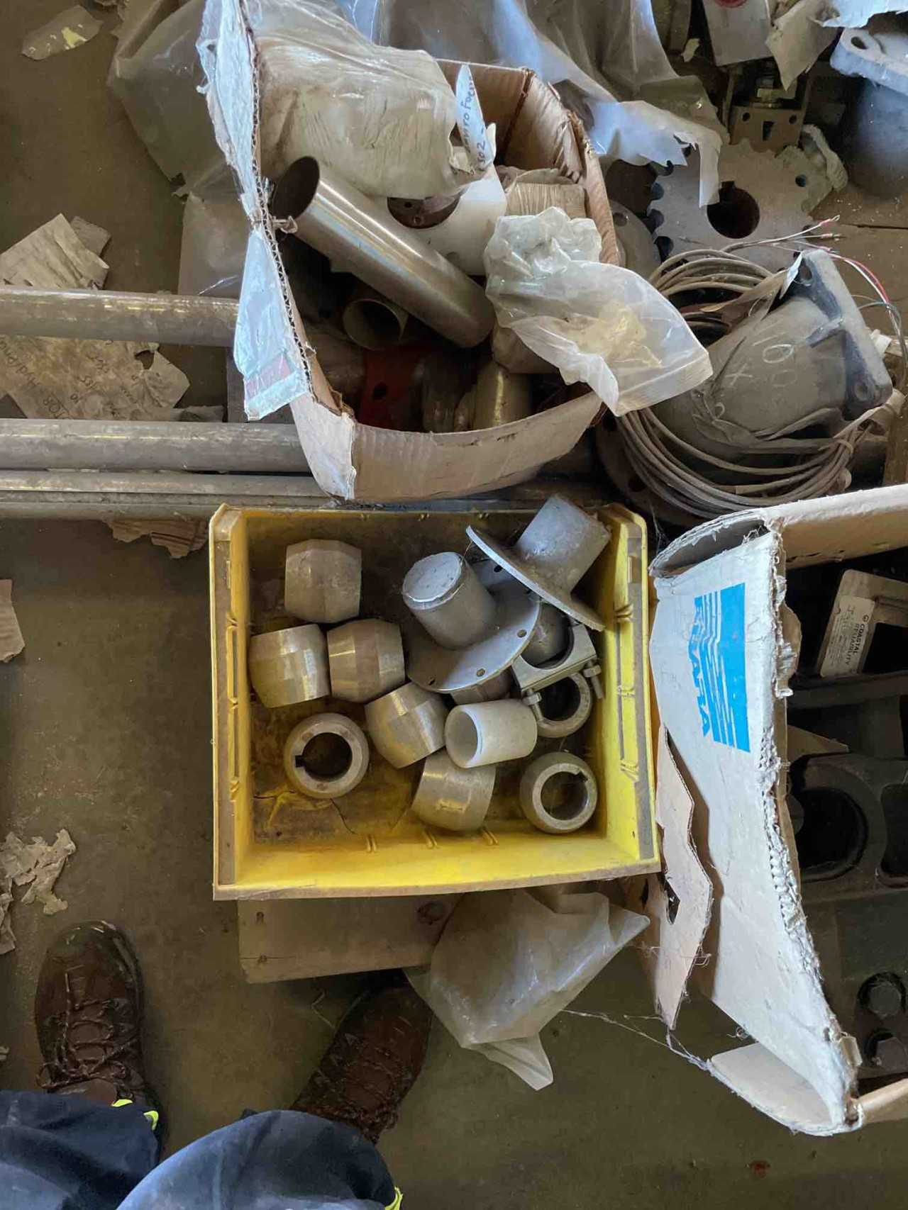 ASSORTED PALLET OF REDUCER, BUSHINGS & PUMP PARTS - INDUSTRIAL PARTS