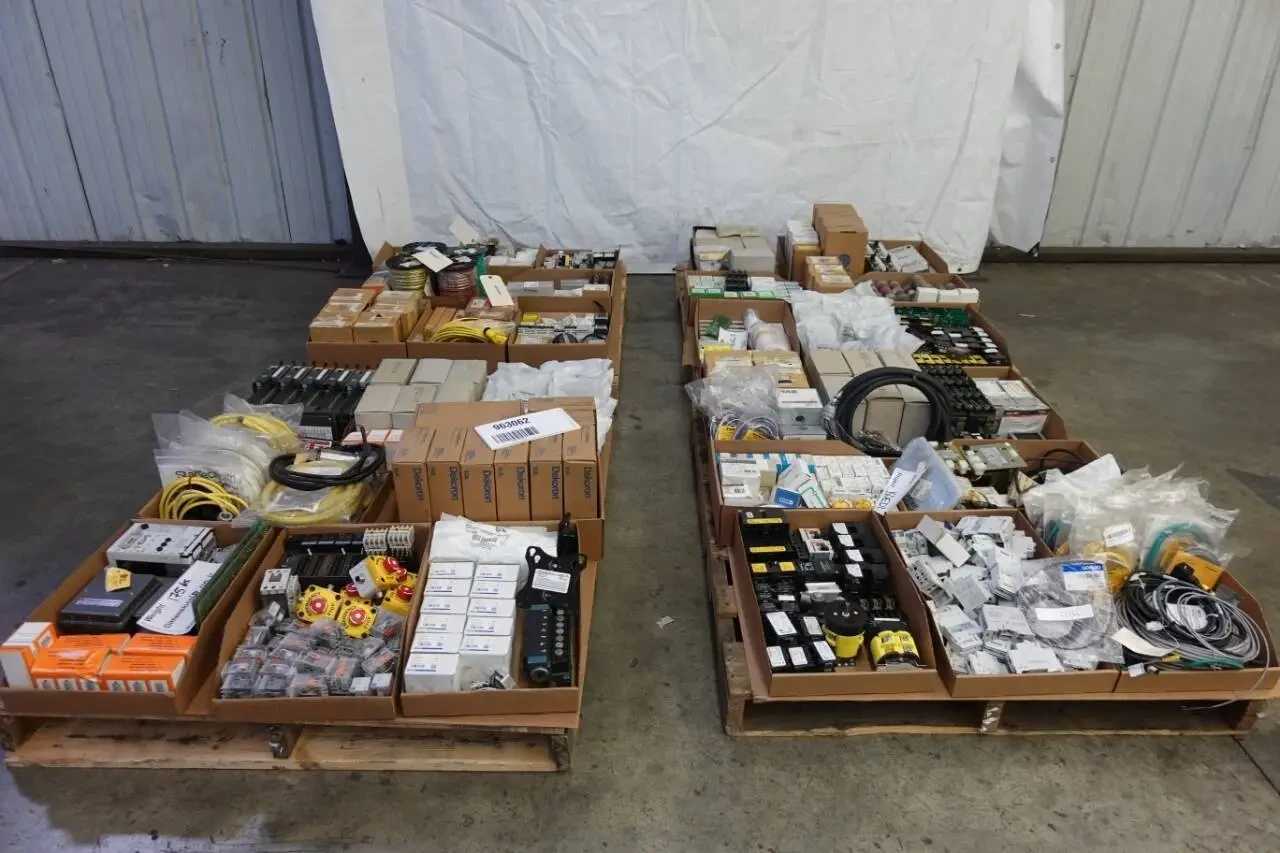 4 PALLETS OF ASSORTED ELECTRICAL - ELECTRICAL COMPONENTS 4 PALLETS OF ASSORTED ELECTRICAL - ELECTRICAL COMPONENTS