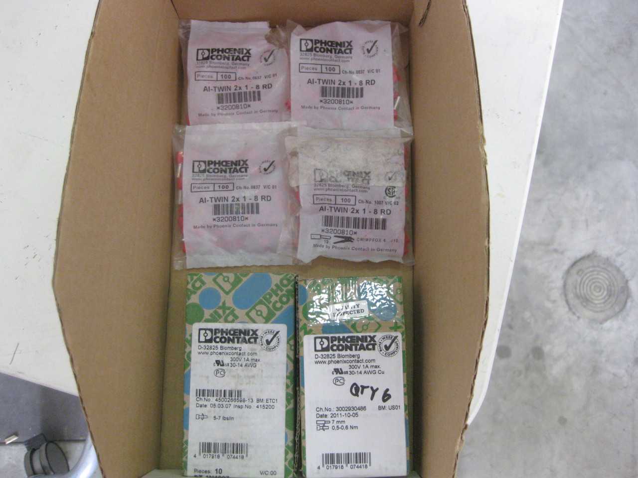 PHOENIX MIXED TERMINAL BLOCKS & JUMPER BAR ( QTY 2290 ) - ELECTRICAL COMPONENTS