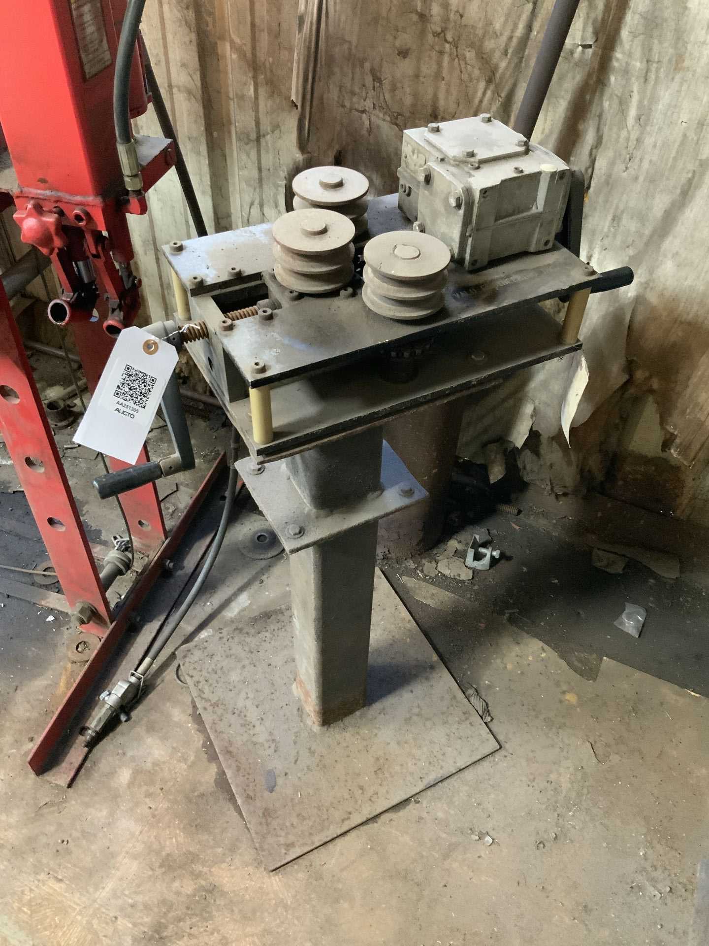 GUIDE RAIL BENDER - CRANES